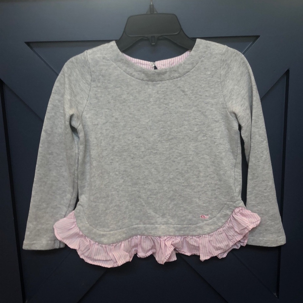 Gray vineyard vines sweatshirt